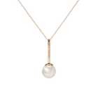 Proud Pearl Pendant with Diamonds